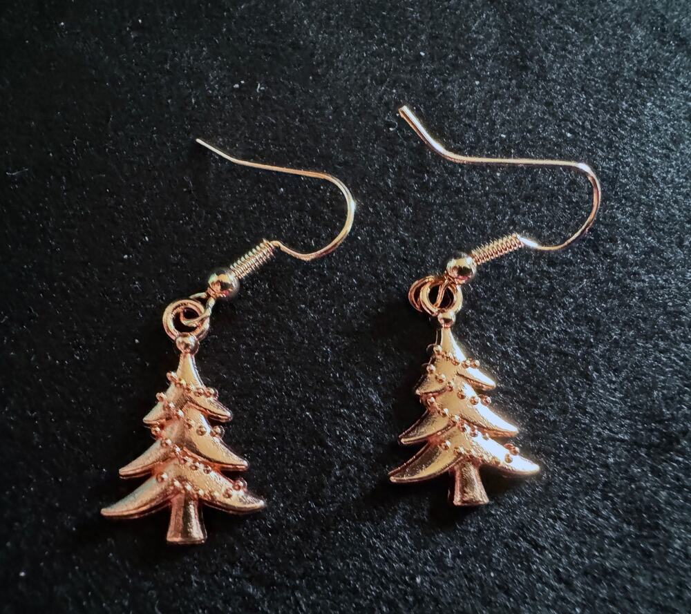 New 1.75” Rose Gold Tone Christmas Tree Dangle Earrings Holiday Festive E202